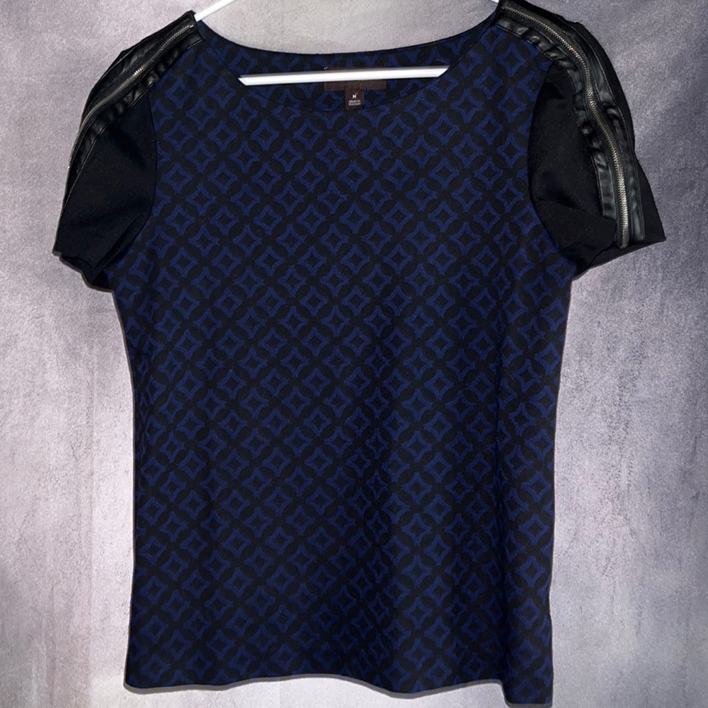 Stretchy blouse